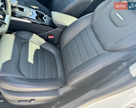 Белый Maxus Euniq 6, объемом двигателя 0 л и пробегом 14 тыс. км за 23500 $, фото 10 на Automoto.ua