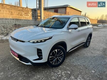 Белый Maxus Euniq 6, объемом двигателя 0 л и пробегом 21 тыс. км за 20000 $, фото 1 на Automoto.ua