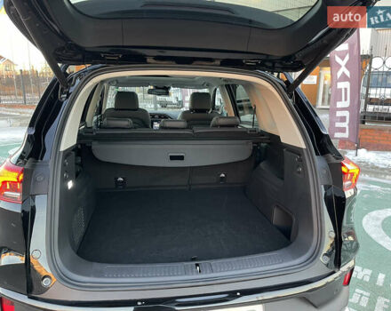 Черный Maxus Euniq 6, объемом двигателя 0 л и пробегом 30 тыс. км за 25500 $, фото 28 на Automoto.ua