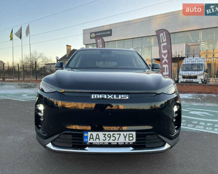 Черный Maxus Euniq 6, объемом двигателя 0 л и пробегом 30 тыс. км за 25500 $, фото 1 на Automoto.ua