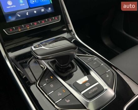 Красный Maxus Euniq 6, объемом двигателя 0 л и пробегом 77 тыс. км за 21900 $, фото 13 на Automoto.ua