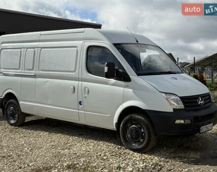 Білий Maxus EV80, об'ємом двигуна 0 л та пробігом 18 тис. км за 15500 $, фото 3 на Automoto.ua