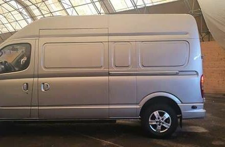Белый Maxus EV80, объемом двигателя 0 л и пробегом 80 тыс. км за 17999 $, фото 1 на Automoto.ua