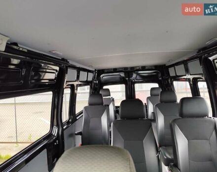 Черный Maxus EV80, объемом двигателя 0 л и пробегом 49 тыс. км за 21555 $, фото 18 на Automoto.ua