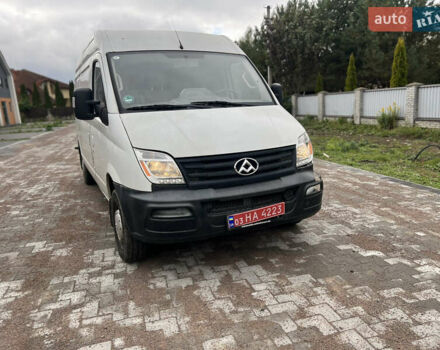 Maxus V80 2017 в Луцке на Automoto.ua Белый Maxus V80, объемом двигателя 0 л и пробегом 62 тыс. км за 11400 $, фото 19 на Automoto.ua