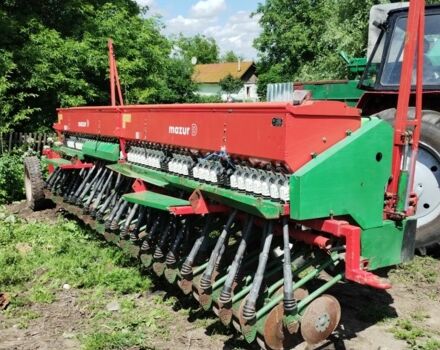 Красный Mazur D6, объемом двигателя 0 л и пробегом 0 тыс. км за 7000 $, фото 6 на Automoto.ua