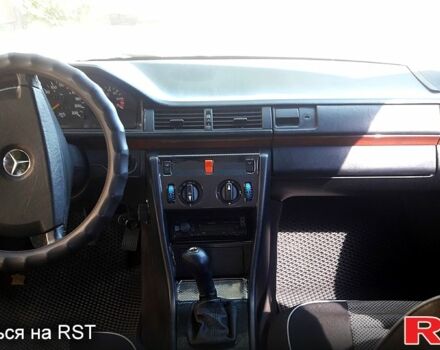 Чорний Мерседес Е-Клас, об'ємом двигуна 2.3 л та пробігом 0 тис. км за 3150 $, фото 3 на Automoto.ua