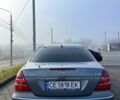 Серый Мерседес Е-Класс, объемом двигателя 2.1 л и пробегом 259 тыс. км за 8399 $, фото 2 на Automoto.ua