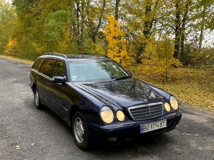 Мерседес Е-Класс 2000 в Жмеренке на Automoto.ua Синий Мерседес Е-Класс, объемом двигателя 2 л и пробегом 360 тыс. км за 2700 $, фото 1 на Automoto.ua