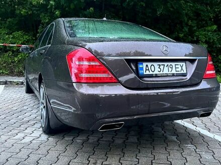 Мерседес С Клас 2011 у Межгорье на Automoto.ua Коричневий Мерседес С Клас, об'ємом двигуна 3 л та пробігом 270 тис. км за 21500 $, фото 1 на Automoto.ua