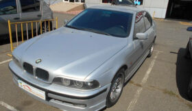 BMW 528