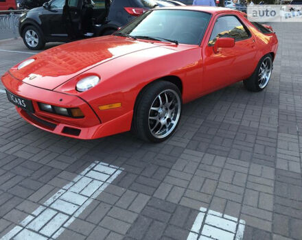 Porsche 928