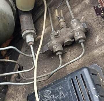 Білий Москвич/АЗЛК 2140, об'ємом двигуна 1.5 л та пробігом 50 тис. км за 1000 $, фото 6 на Automoto.ua