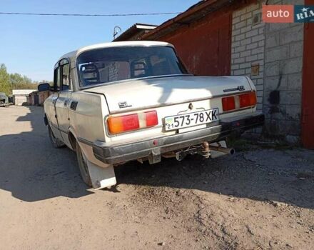 Москвич/АЗЛК 2140 1986 в Мерефа на Automoto.ua Белый Москвич/АЗЛК 2140, объемом двигателя 1.5 л и пробегом 140 тыс. км за 479 $, фото 1 на Automoto.ua