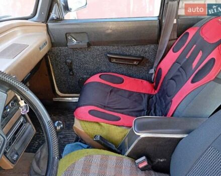 Москвич/АЗЛК 2140 1986 в Мерефа на Automoto.ua Белый Москвич/АЗЛК 2140, объемом двигателя 1.5 л и пробегом 140 тыс. км за 479 $, фото 3 на Automoto.ua