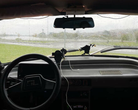 Красный Москвич/АЗЛК 2140, объемом двигателя 1.5 л и пробегом 100 тыс. км за 850 $, фото 6 на Automoto.ua