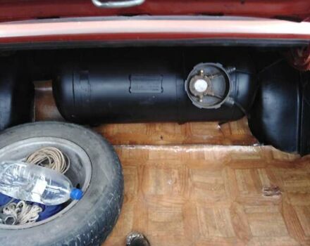 Красный Москвич/АЗЛК 2140, объемом двигателя 1.5 л и пробегом 76 тыс. км за 600 $, фото 7 на Automoto.ua