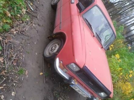Червоний Москвич/АЗЛК 2140, об'ємом двигуна 1.48 л та пробігом 84 тис. км за 350 $, фото 1 на Automoto.ua