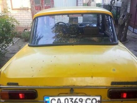 Желтый Москвич/АЗЛК 2140, объемом двигателя 1.5 л и пробегом 200 тыс. км за 500 $, фото 1 на Automoto.ua