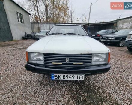 Белый Москвич/АЗЛК 2141, объемом двигателя 1.48 л и пробегом 73 тыс. км за 520 $, фото 1 на Automoto.ua