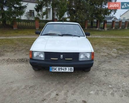 Белый Москвич/АЗЛК 2141, объемом двигателя 1.48 л и пробегом 173 тыс. км за 970 $, фото 1 на Automoto.ua