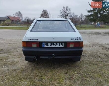 Белый Москвич/АЗЛК 2141, объемом двигателя 1.48 л и пробегом 173 тыс. км за 970 $, фото 4 на Automoto.ua