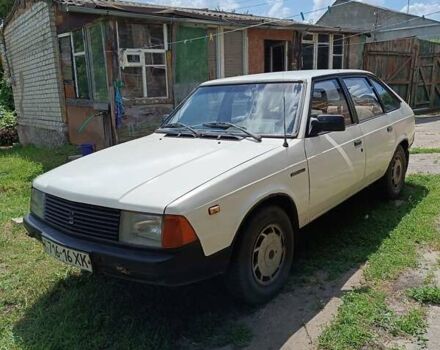 Белый Москвич/АЗЛК 2141, объемом двигателя 1.5 л и пробегом 100 тыс. км за 1500 $, фото 1 на Automoto.ua