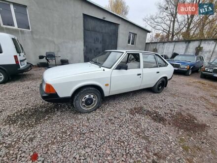 Белый Москвич/АЗЛК 2141, объемом двигателя 1.48 л и пробегом 73 тыс. км за 520 $, фото 1 на Automoto.ua