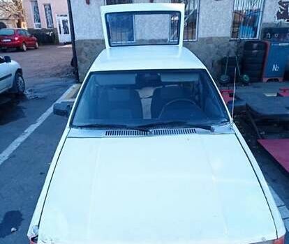 Белый Москвич/АЗЛК 2141, объемом двигателя 1.5 л и пробегом 170 тыс. км за 499 $, фото 1 на Automoto.ua