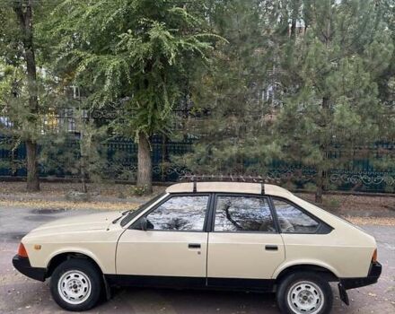 Бежевый Москвич/АЗЛК 2141, объемом двигателя 1.5 л и пробегом 192 тыс. км за 799 $, фото 7 на Automoto.ua
