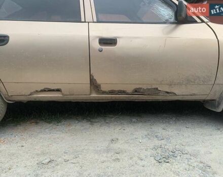 Бежевый Москвич/АЗЛК 2141, объемом двигателя 1.6 л и пробегом 350 тыс. км за 577 $, фото 1 на Automoto.ua