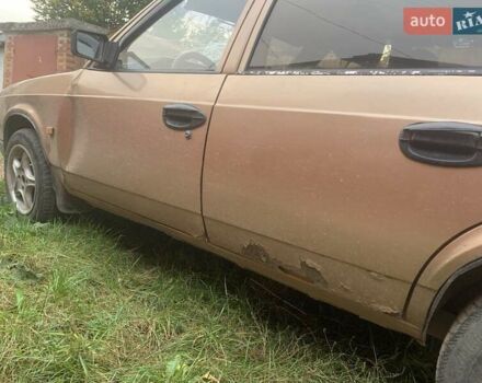 Бежевый Москвич/АЗЛК 2141, объемом двигателя 1.6 л и пробегом 350 тыс. км за 577 $, фото 3 на Automoto.ua