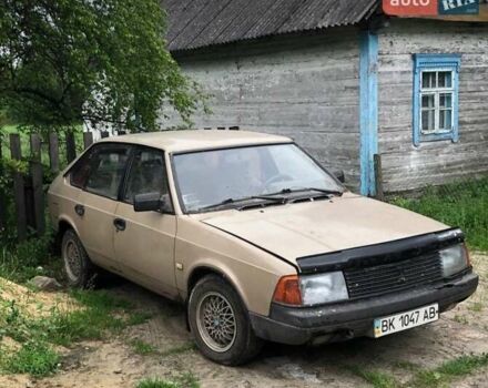 Бежевий Москвич/АЗЛК 2141, об'ємом двигуна 1.7 л та пробігом 100 тис. км за 750 $, фото 2 на Automoto.ua