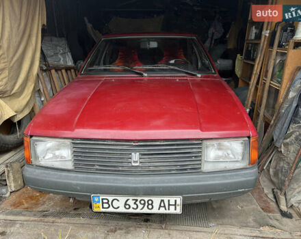 Красный Москвич/АЗЛК 2141, объемом двигателя 1.5 л и пробегом 125 тыс. км за 800 $, фото 2 на Automoto.ua