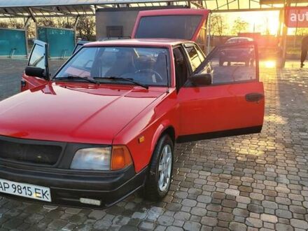 Красный Москвич/АЗЛК 2141, объемом двигателя 1.48 л и пробегом 178 тыс. км за 2500 $, фото 1 на Automoto.ua