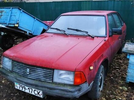 Москвич/АЗЛК 2141 1990 в Кременчуге на Automoto.ua Красный Москвич/АЗЛК 2141, объемом двигателя 0 л и пробегом 180 тыс. км за 812 $, фото 1 на Automoto.ua