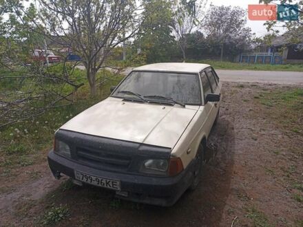 Москвич/АЗЛК 2141 1989 в Вознесенске на Automoto.ua Москвич/АЗЛК 2141, объемом двигателя 0 л и пробегом 450 тыс. км за 600 $, фото 1 на Automoto.ua