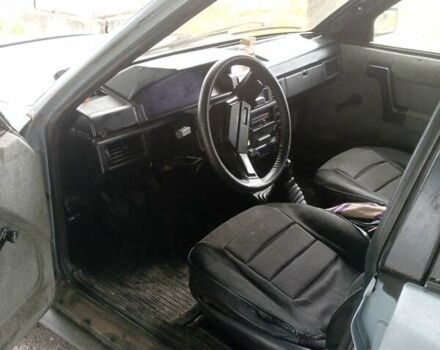 Серый Москвич/АЗЛК 2141, объемом двигателя 1.7 л и пробегом 371 тыс. км за 1100 $, фото 1 на Automoto.ua