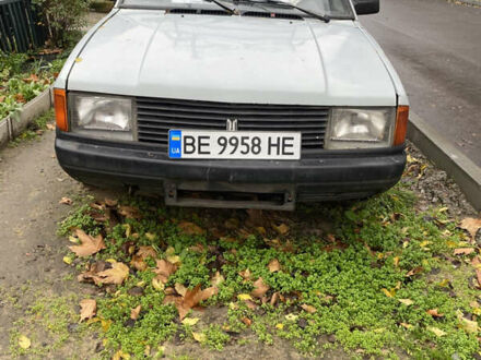 Серый Москвич/АЗЛК 2141, объемом двигателя 1.48 л и пробегом 104 тыс. км за 750 $, фото 1 на Automoto.ua