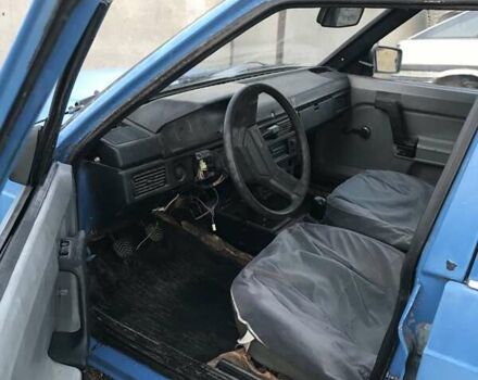 Синий Москвич/АЗЛК 2141, объемом двигателя 0 л и пробегом 270 тыс. км за 250 $, фото 6 на Automoto.ua