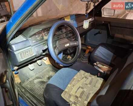 Синий Москвич/АЗЛК 2141, объемом двигателя 1.56 л и пробегом 310 тыс. км за 700 $, фото 9 на Automoto.ua