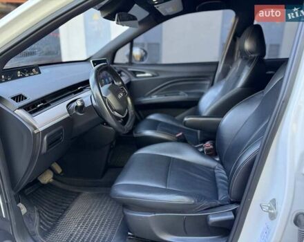 Белый Neta V, объемом двигателя 0 л и пробегом 35 тыс. км за 14800 $, фото 16 на Automoto.ua