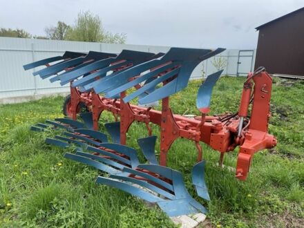 Niemeyer Vario 3+1 2009 в Дубно на Automoto.ua Красный Niemeyer Vario 3+1, объемом двигателя 0 л и пробегом 0 тыс. км за 7200 $, фото 1 на Automoto.ua