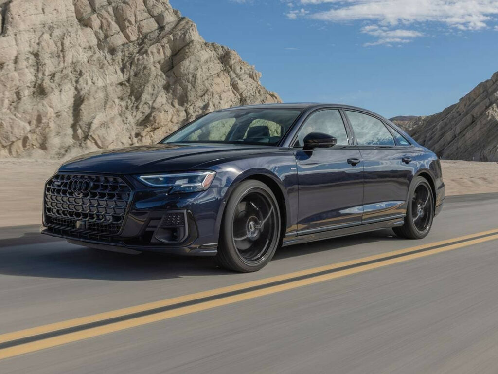 Новий седан Audi A8 2022 Вибрати на автобазарі новий седан Ауді А8 2022