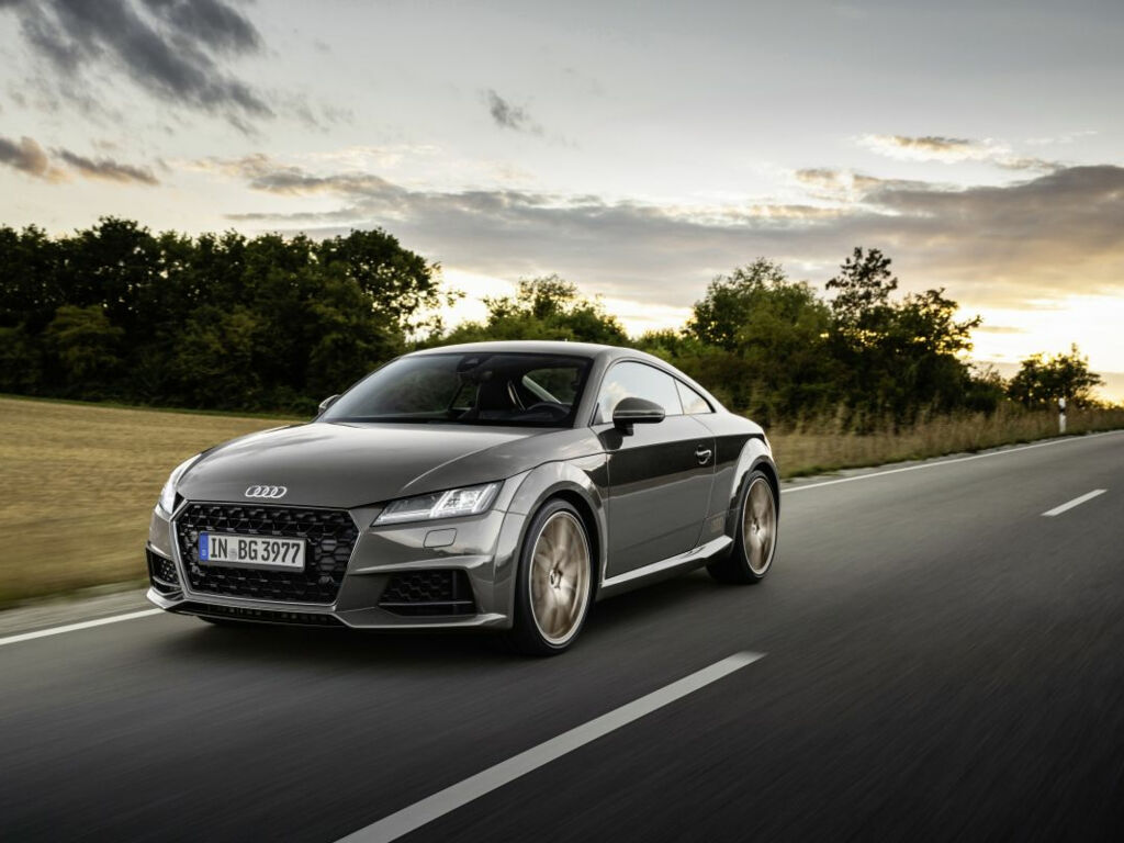 Audi TT 2021 Обновленная модель Audi TT 2021