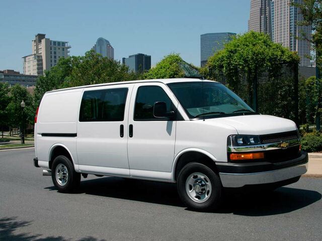 Обзор тест-драйва: Chevrolet Express 2019