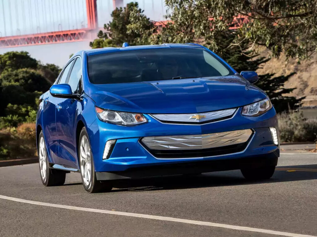 Обзор тест-драйва: Chevrolet Volt 2018