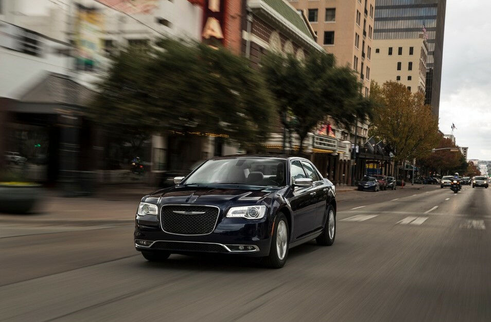 Купити новий автомобіль Chrysler 300 2021 на автобазарі AutoMoto.ua