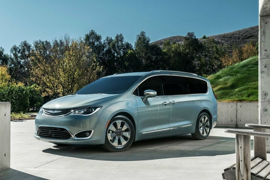 Огляд тест-драйву: Chrysler Pacifica 2017