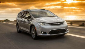 Обзор тест-драйва: Chrysler Pacifica 2019